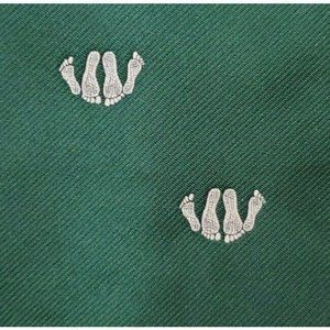 1970s VINTAGE DELIO ~ " FUN IN BED " ~ MENS DRESS TIE ~ GREEN & WHITE ~ 55"